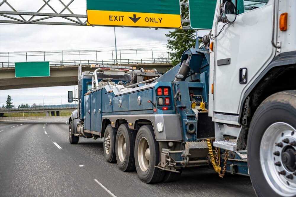 tow trucks near me